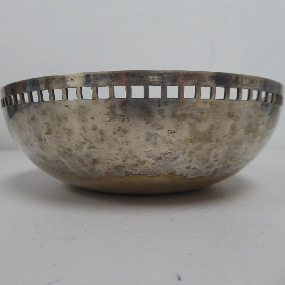 swid powell skyscraper bowl richard meier 6"